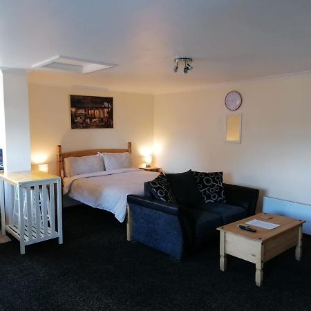 Sherwood Studio Annexe 1 Bedroom Entire Property บอสตัน ภายนอก รูปภาพ