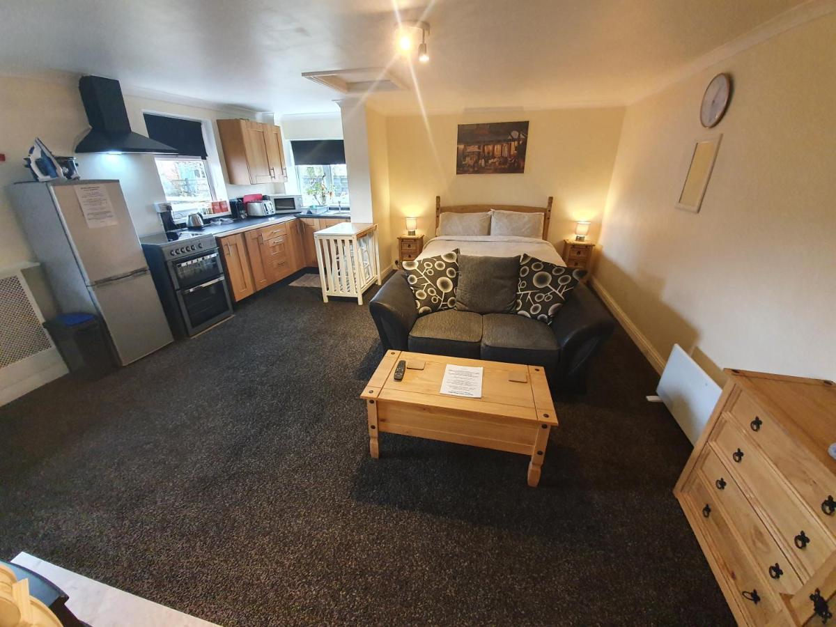Sherwood Studio Annexe 1 Bedroom Entire Property บอสตัน ภายนอก รูปภาพ